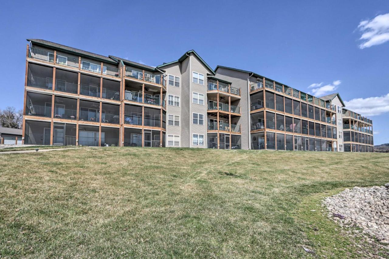Step-Free Camdenton Condo With Boat Ramp, Dock, Slip Esterno foto