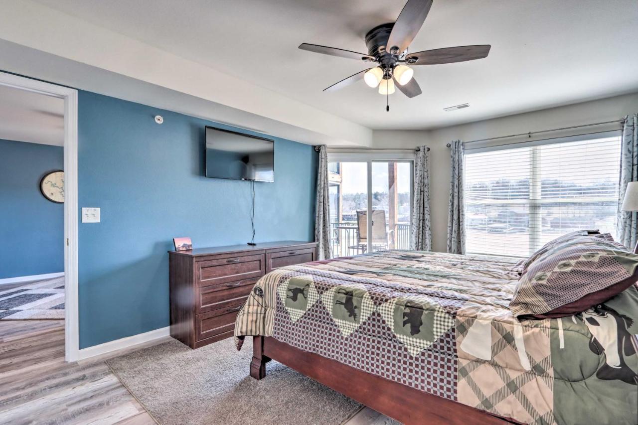 Step-Free Camdenton Condo With Boat Ramp, Dock, Slip Esterno foto