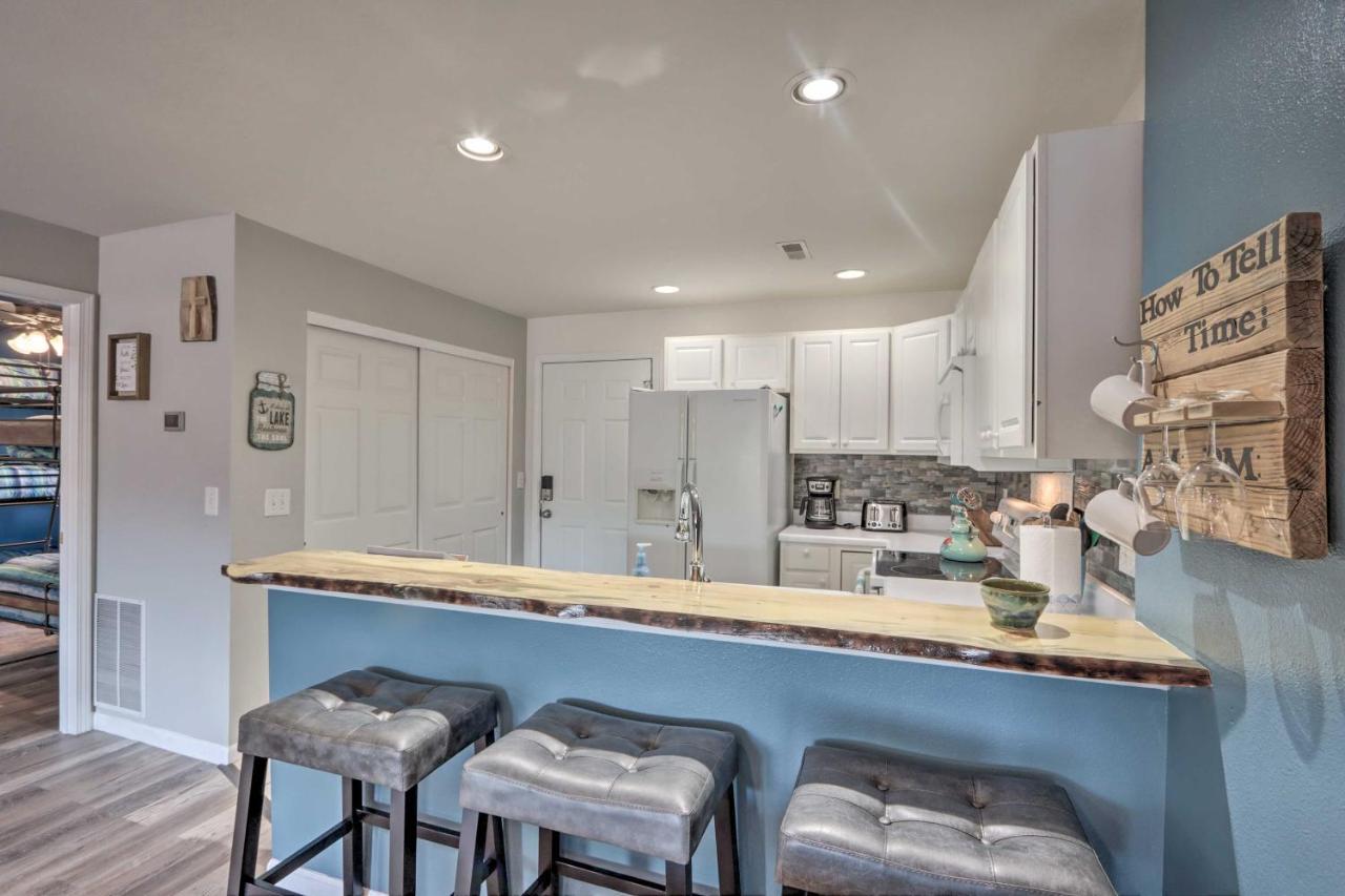 Step-Free Camdenton Condo With Boat Ramp, Dock, Slip Esterno foto